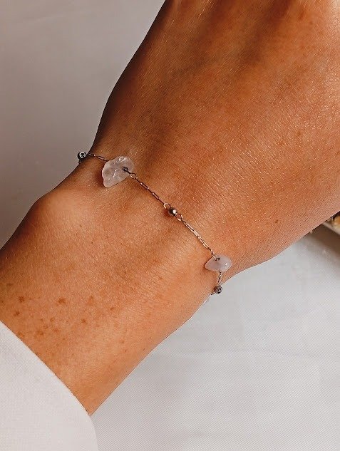 Producto - Pulsera con escallas de piedra cuarzo rosa - Acero quirúrgico