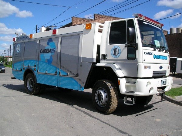 Producto - Autobomba  Modelo WFP 4000 500 2500  montada sobre Ford Cargo 1722 4x4