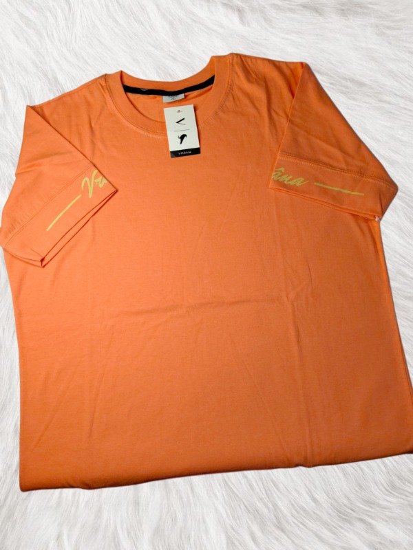 Producto - Remera Vrána