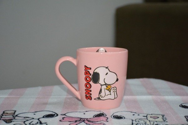 Producto - TAZA BOMBÉ ROSA - SNOOPY