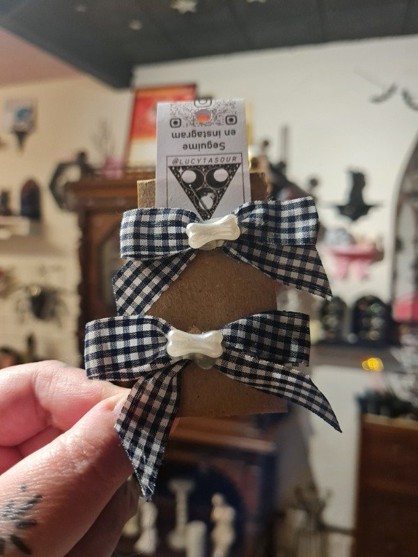 Producto - Par de hebillas Huesos