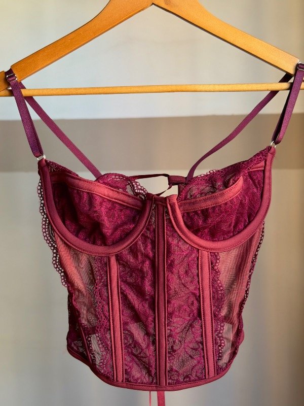Producto - Corset cherry
