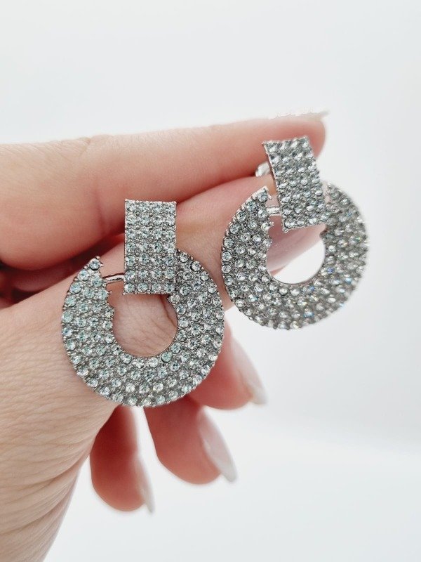 Producto - Aros acero quirurgico pasante rect strass colgante circ strass Elena