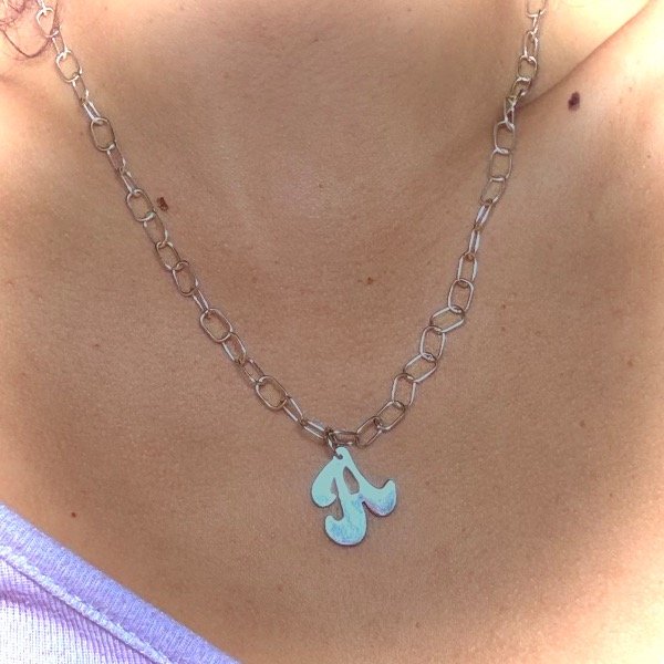 Producto - Dije Imprenta Mayúscula