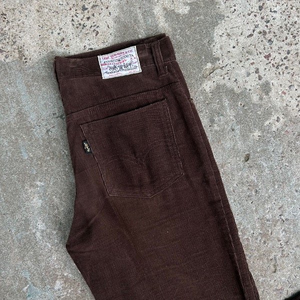 Producto - Pantalon de corderoy marrón - Levis ' Black Tab ' T30
