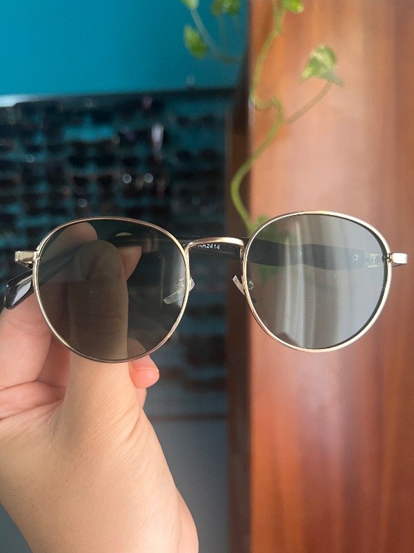 Producto - Rebeca round dorado con verde