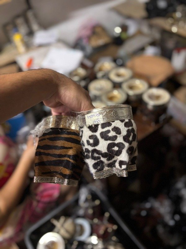 Producto - imperial, cuero con pelos, virola alpaca lisa, + R