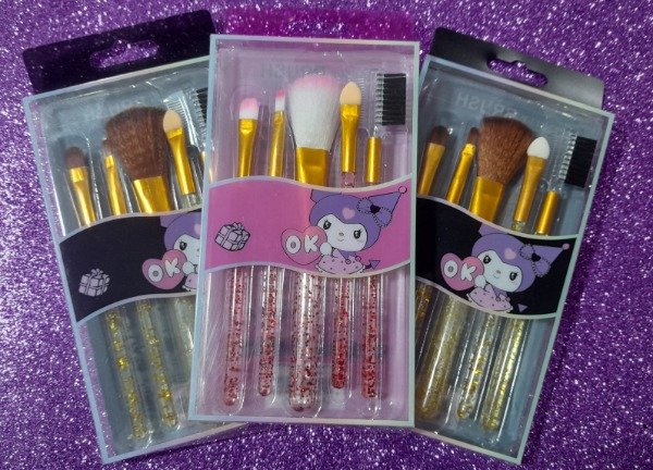 Producto - SET BROCHAS MAQUILLAJE brillo kitty x 3 unidades