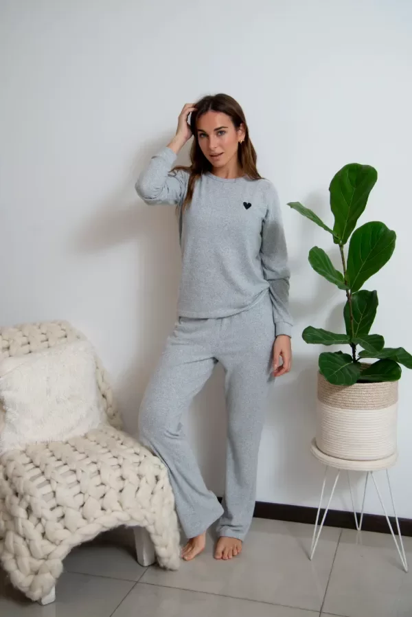 Producto - Pijama Gris Lanilla Talle M