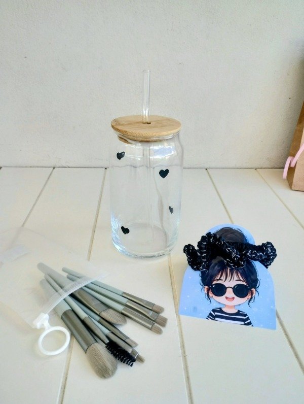 Producto - Vaso de vidrio + Scrunchie + Brochas de maquillaje - 0