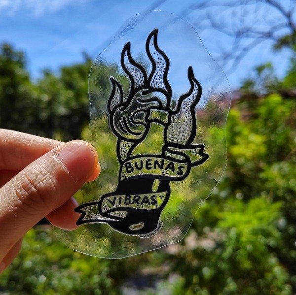 Producto - STICKER BUENAS VIBRAS VINILO UV