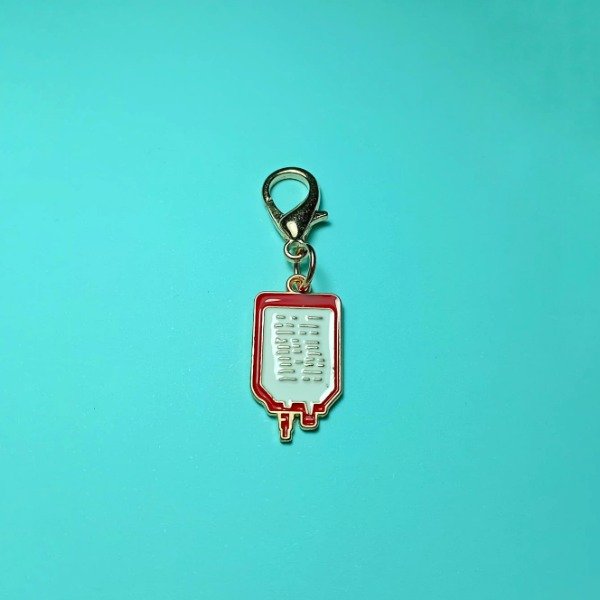 Producto - Charm Transfusión de Sangre