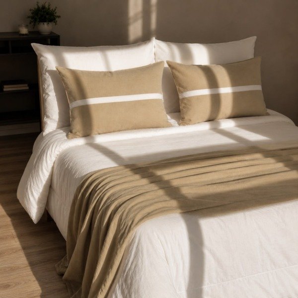 Producto - KIT 3 PIEZAS - PIE DE CAMA MAS ALMOHADONES