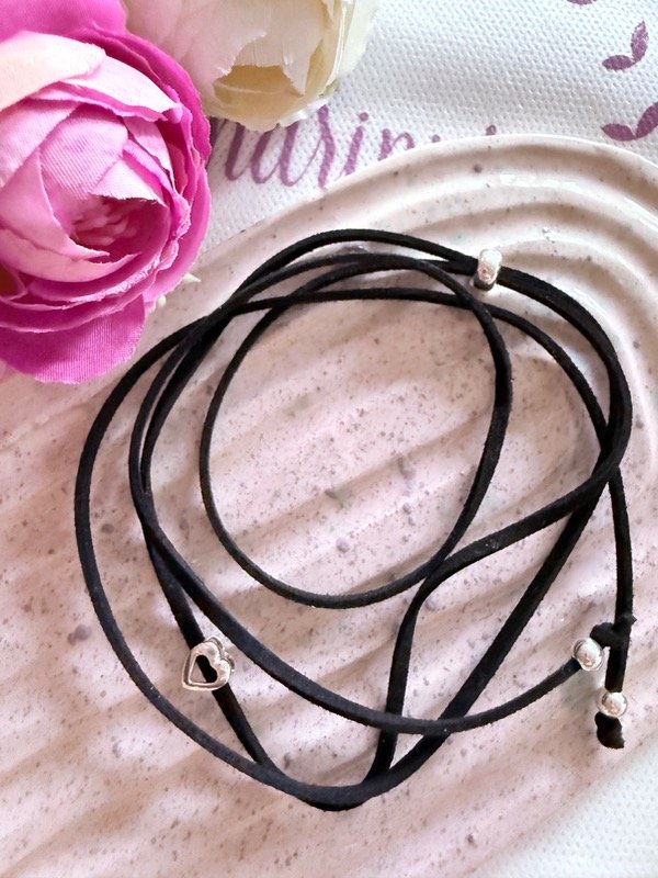 Producto - Choker corazón (plata y gamuza)