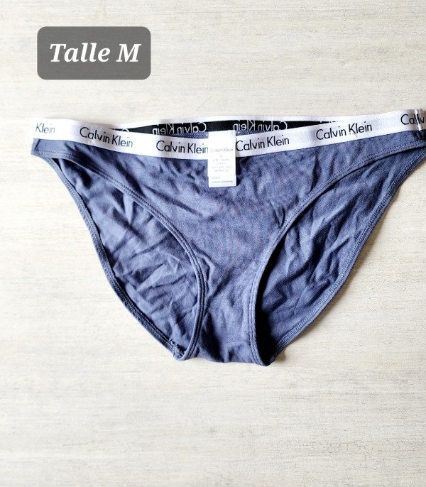 Vedetina algodón calvin Klein talle M azul