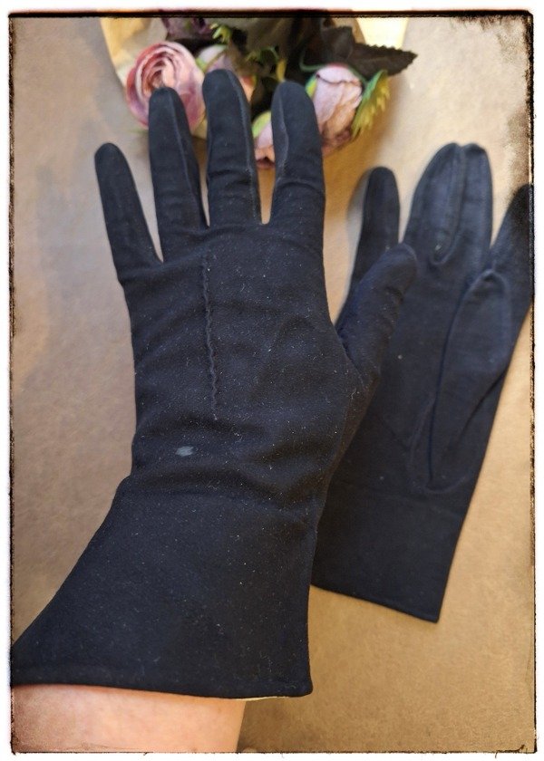Producto - Guantes Negros gamuzado