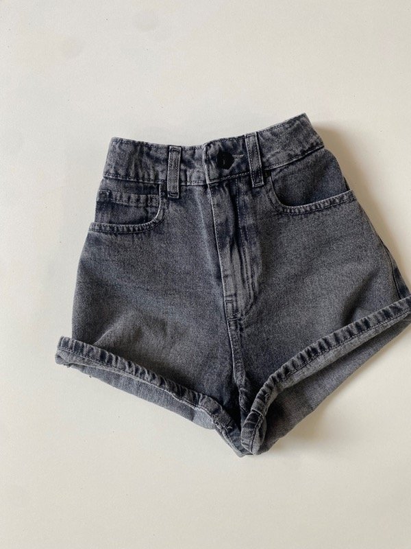 Producto - Short rígido nevado black
