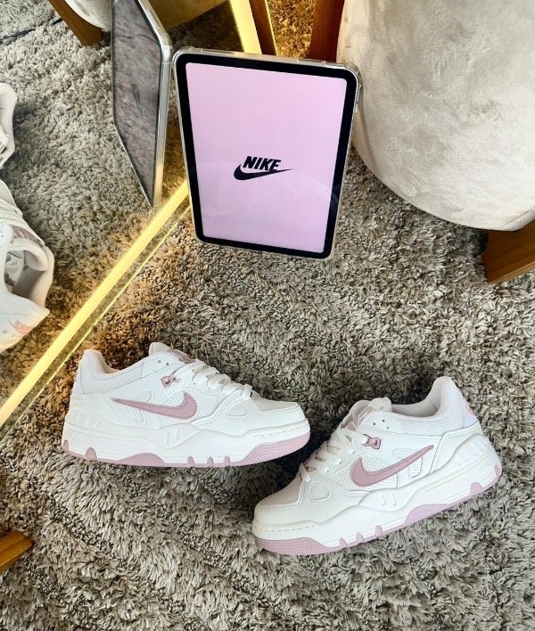 Producto - Nike Air Force 3 Low Rosa