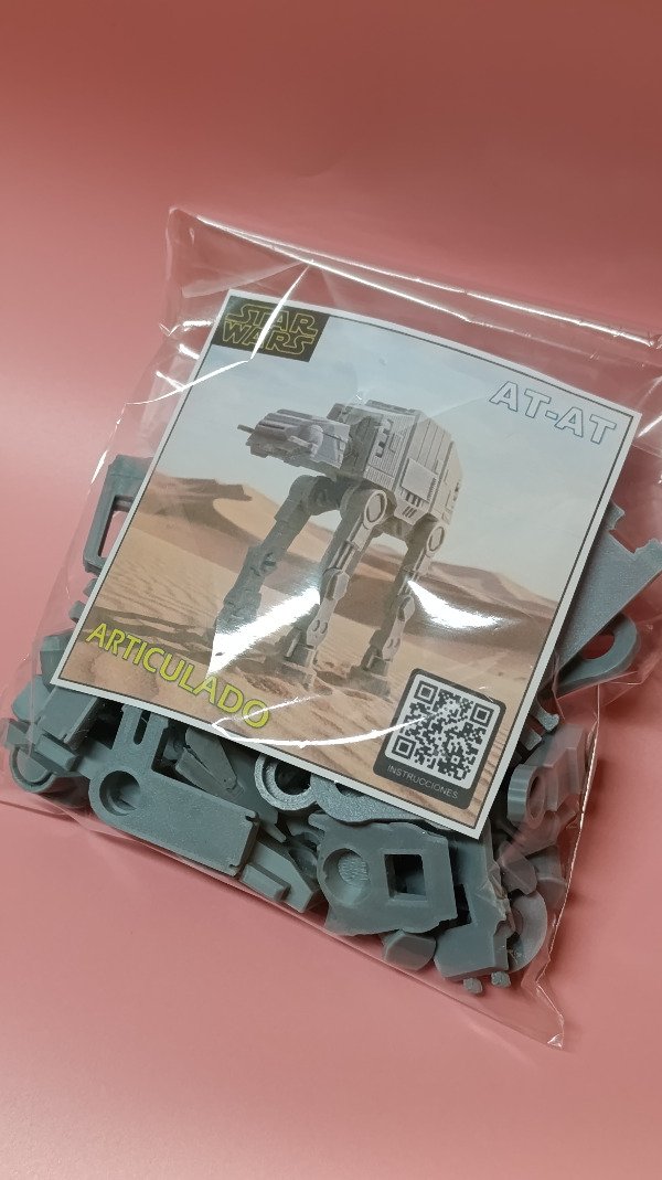 Producto - Kit Para Armar At-at Walker Articulado - Star Wars - 1