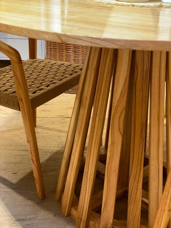 Producto - MESA CIRCULAR BASE VARILLADA