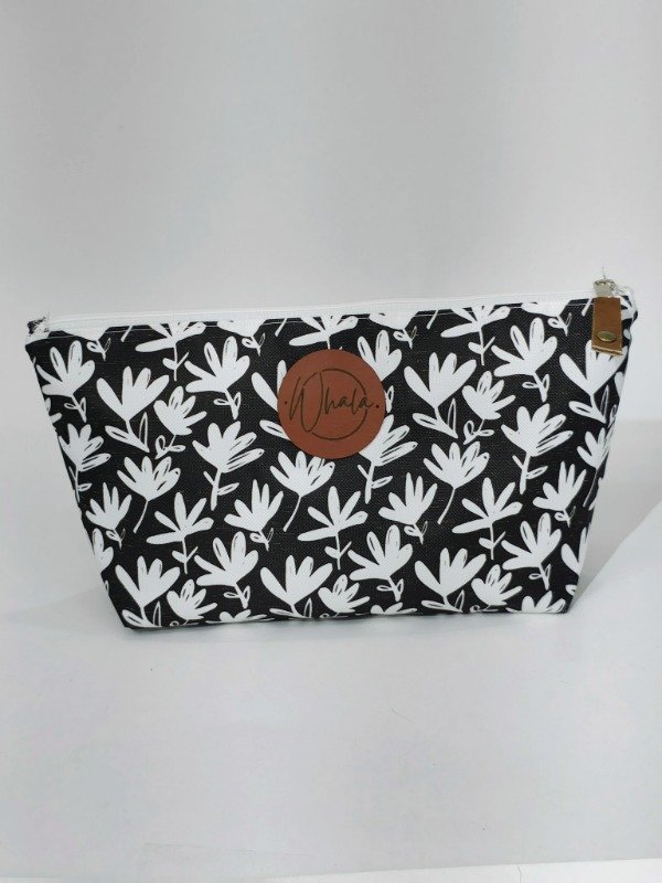 Producto - Neceser Eloisa - Flores Blancas