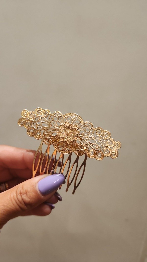 Producto - PEINETA METAL DORADA ALARGADA