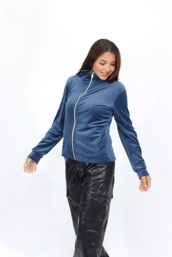 Producto - CAMPERA CUELLO PLUSH BIFAZ