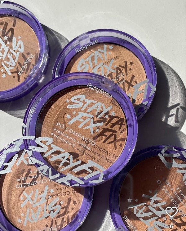 Producto - Base en polvo compacto a prueba de agua Stay fix Ruby Rose