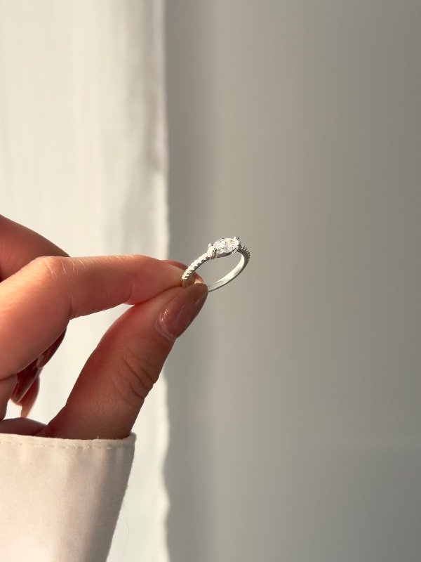 Producto - Anillo compromiso cubic nala - 2