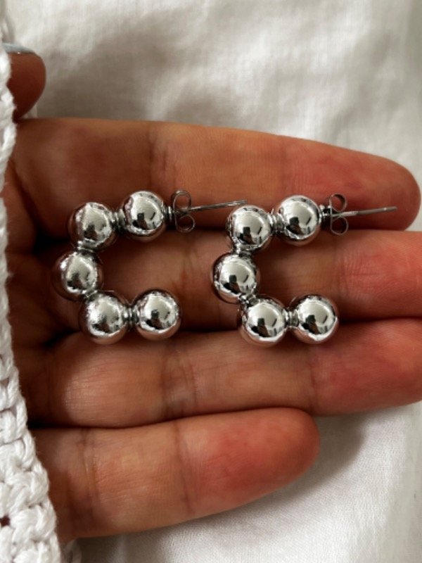 Producto - AF0036 Aros inflados 3 cm, fantasía con pasante de acero quirúrgico