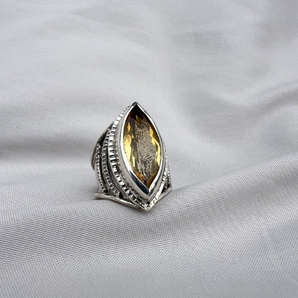 Producto - ANILLO DE DISEÑO CITRINO FACETADO