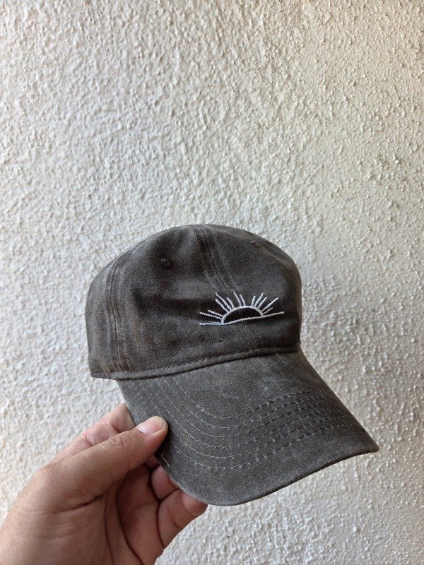 Producto - Gorra SOL VINTAGE REGULABLE MARRON