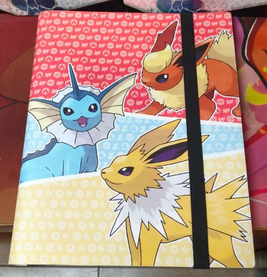 Producto - ++USADO++ Pokemon Ultra Pro Binder  Flareon Jolteon Vaporeon 360 CARTAS