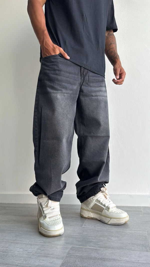 Producto - JEANS BAGGY NEGRO CLASSIC