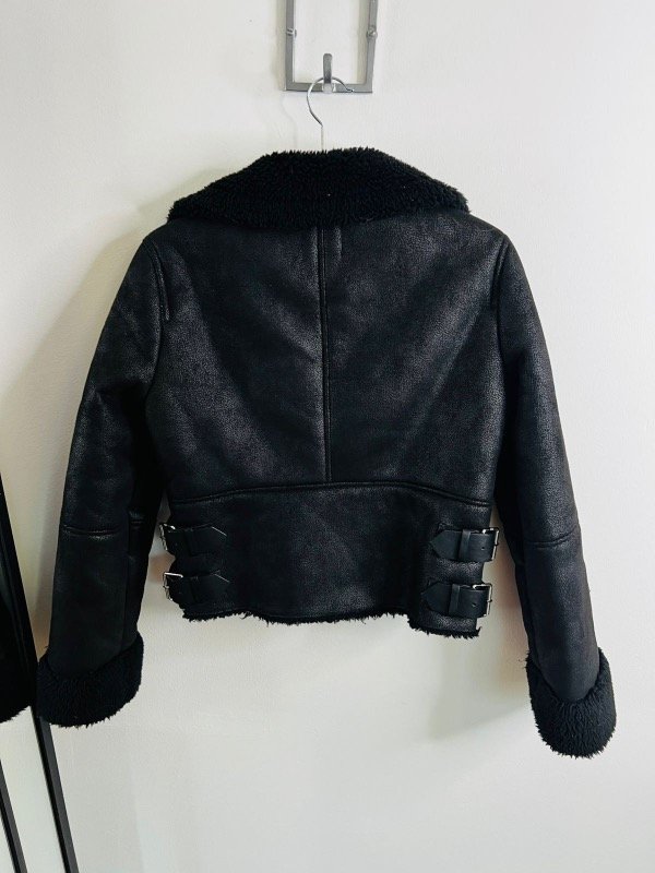 Producto - Campera Bershka 02 - 2
