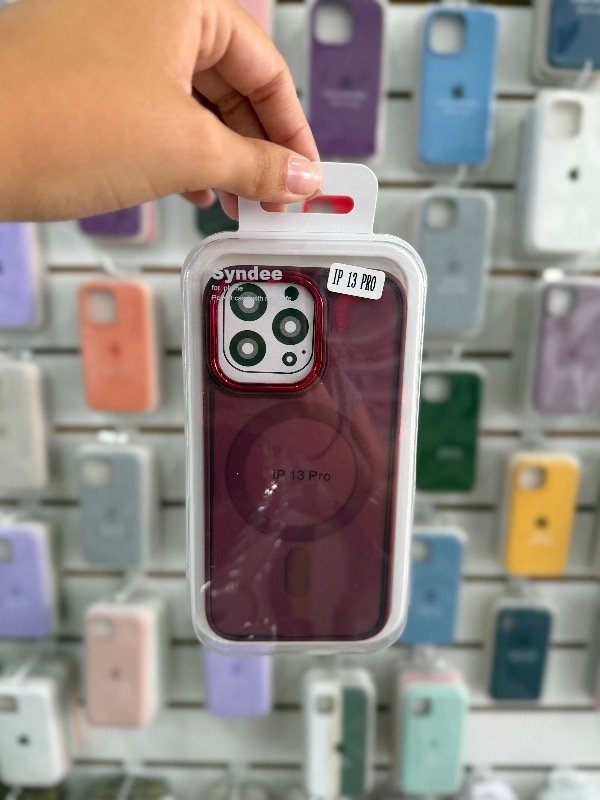 Producto - Case syndee bordo iph 13 pro