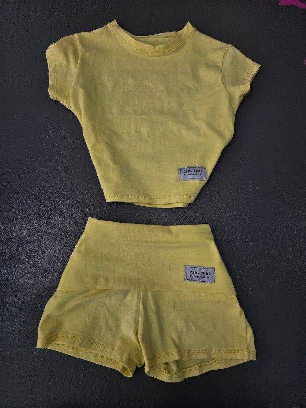 Producto - Conjunto y2k short