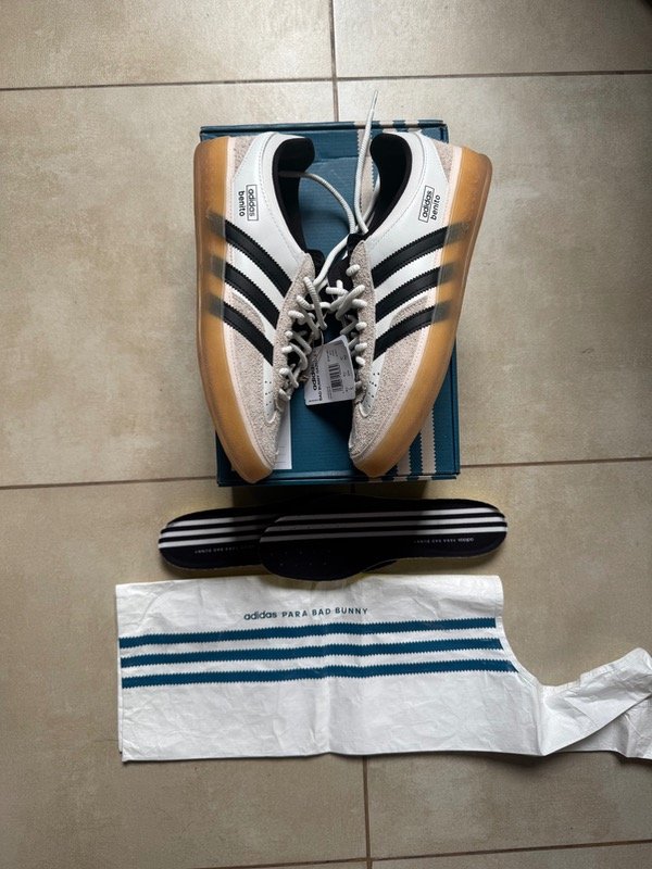 Producto - Bad Bunny Gazelle Benito
