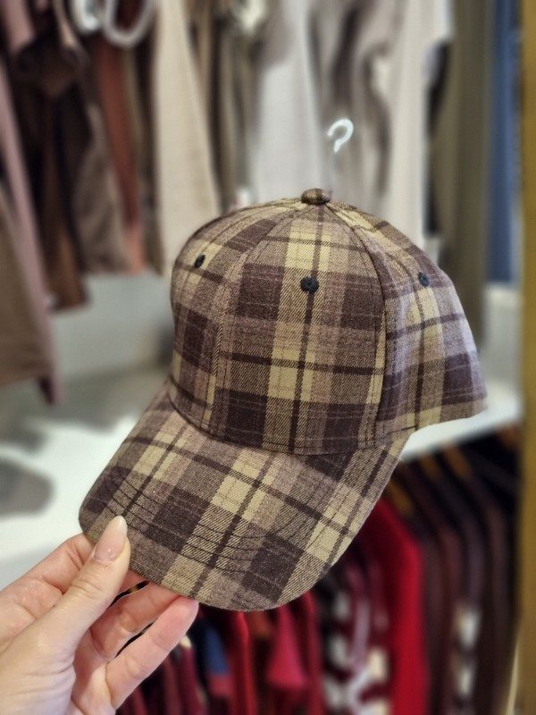Producto - Gorra cuadrile