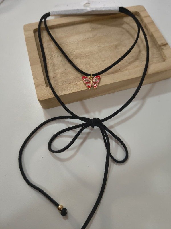 Producto - Choker corbatero mariposa roja