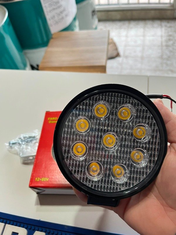 Producto - Faro 9 led color ambar