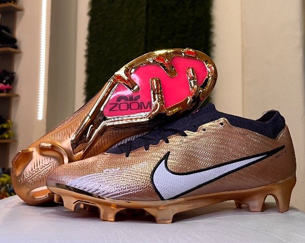 Producto - NIKE AIR ZOOM dorado