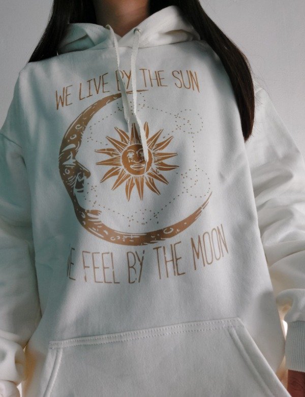 Producto - MAXIBUZO WE LIVE BY THE SUN
