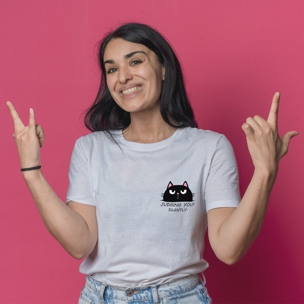 Producto - Remera JUDGING YOU - 1