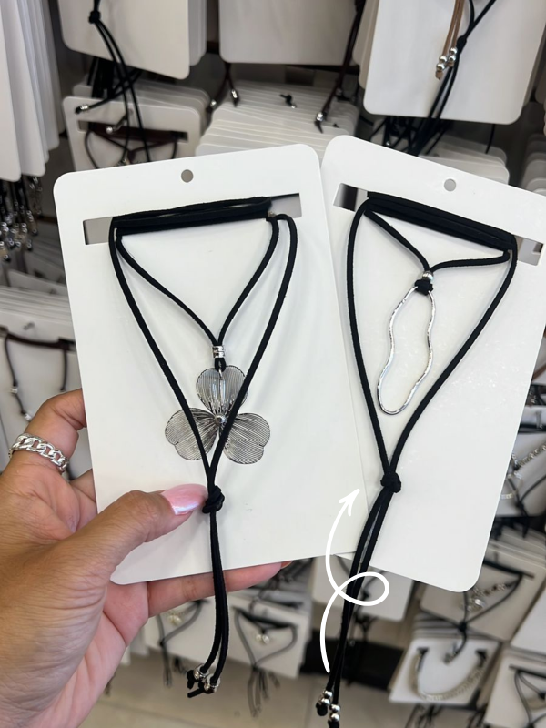 Producto - CHOCKER DE GAMUZA DE CIRCULO IRREGULAR