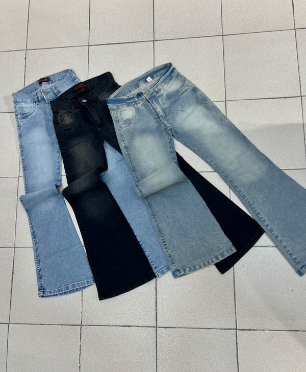 Jeans flare tiro bajo