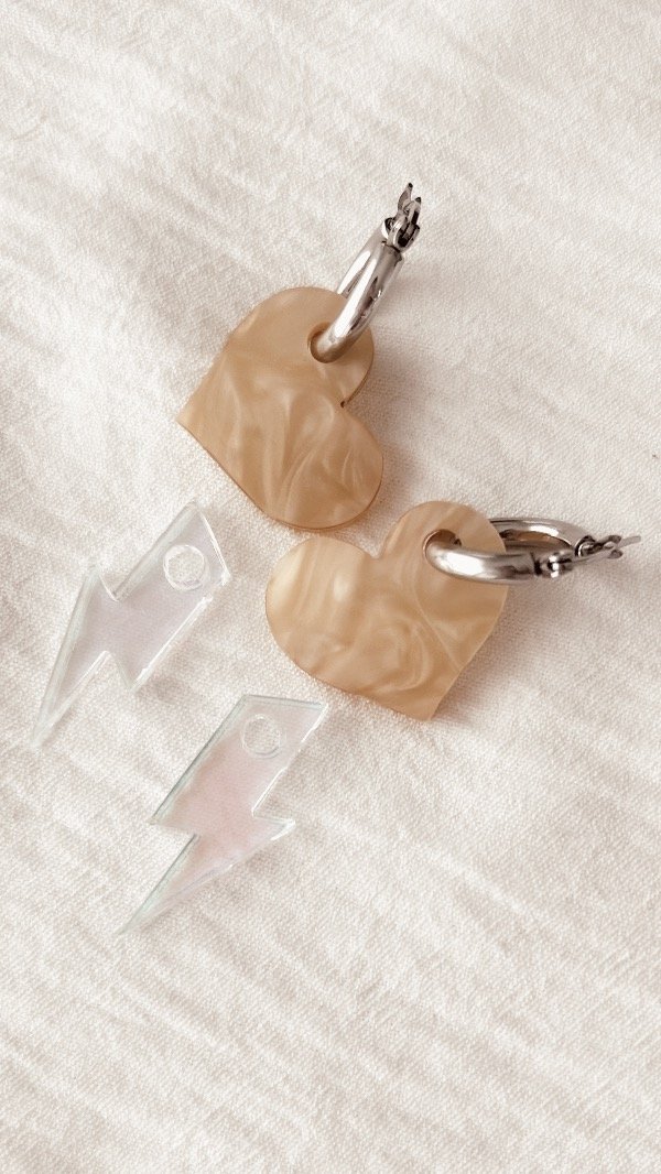 Producto - Argollitas pulidas con dijes para intercambiar 2 AQ