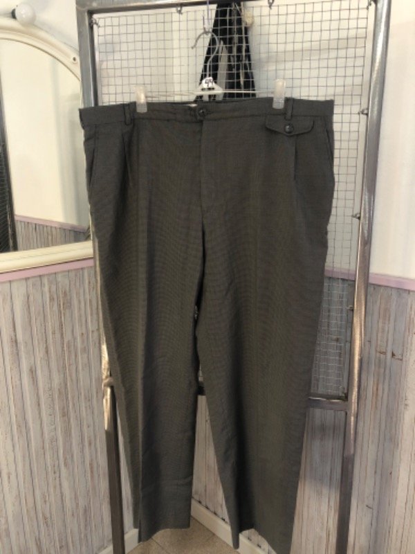 Producto - Pantalon de vestir //cuadri// talle 46