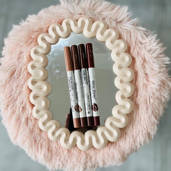 Producto - Delineadores de Labios Miss Demi