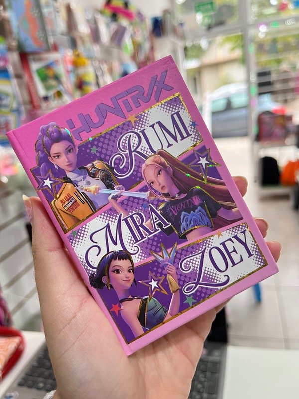 Producto - Mini libretas de las guerreras de k pop